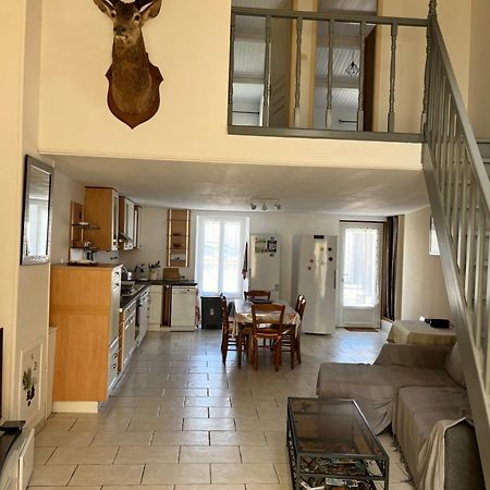 La Maison Du Bonheur Le Gue-de-Velluire Bagian luar foto